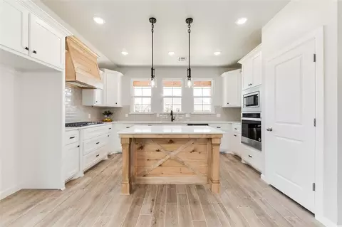 403 Rochester Ct, Tuttle, OK 73089 photo 4