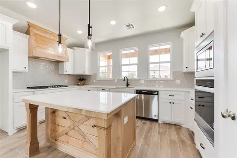 403 Rochester Ct, Tuttle, OK 73089 photo 6