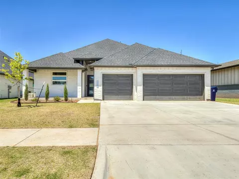 15233 Caspian Ln, Edmond, OK 73013