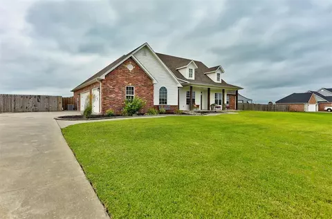 45075 Scotlyn Dr, Shawnee, OK 74801