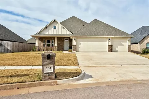 305 Braxton Way, Yukon, OK 73099