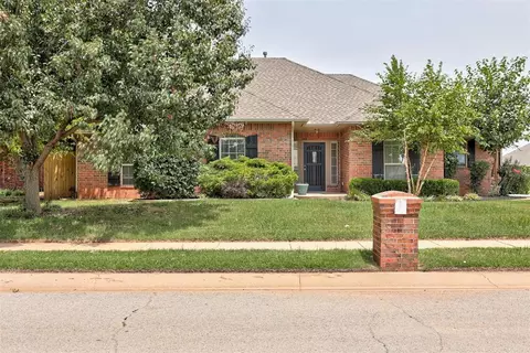 1655 Strayfox Xing, Edmond, OK 73012
