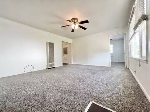 606 E Locust St, Tecumseh, OK 74873 photo 5