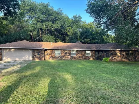 26290 S 170 Rd, Henryetta, OK 74437