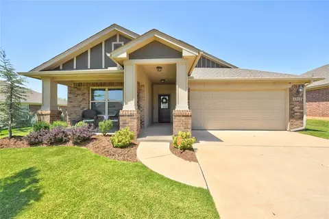 6909 NW 157th Ter, Edmond, OK 73013