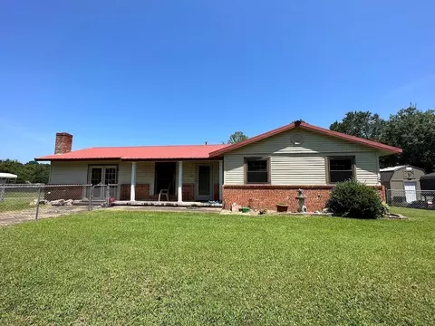 408 E Circle Dr, Broken Bow, OK 74728 photo 3