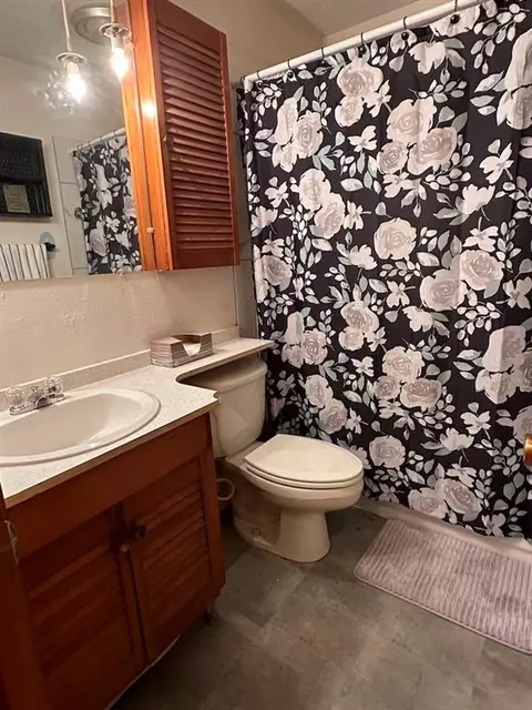 408 E Circle Dr, Broken Bow, OK 74728 photo 7