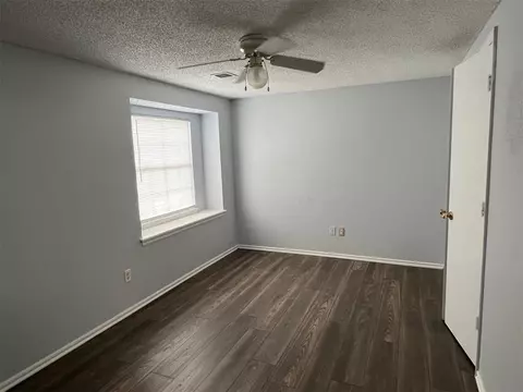 2108 Lakecrest Dr, Moore, OK 73170 photo 12
