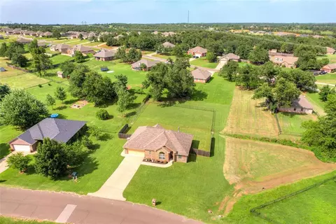 11742 Country Vw, Guthrie, OK 73044