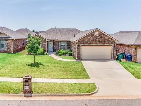 8220 NW 160th Ter, Edmond, OK 73013