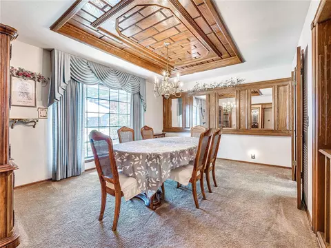 245 E Olympic Dr, Yukon, OK 73099 photo 9