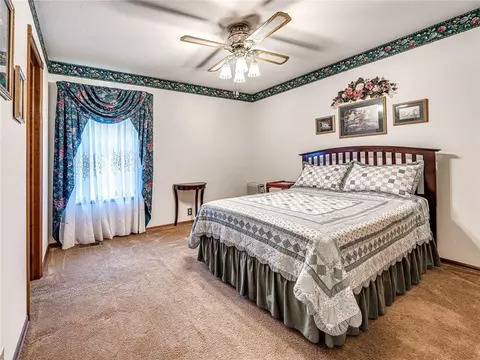 245 E Olympic Dr, Yukon, OK 73099 photo 13