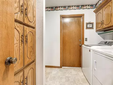 245 E Olympic Dr, Yukon, OK 73099 photo 12