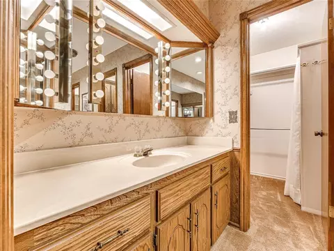 245 E Olympic Dr, Yukon, OK 73099 photo 15