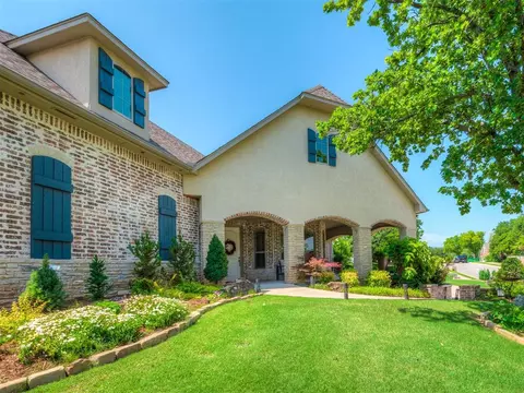 2601 Buckhorn Dr, Edmond, OK 73034
