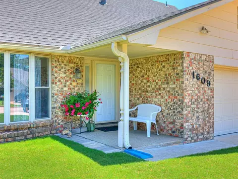 1609 Rolling Stone Dr, Norman, OK 73071 photo 2