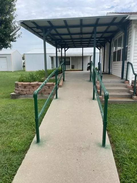 114 Meyers Dr, Tuttle, OK 73089 photo 10