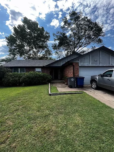 10828 E Skelly Dr, Tulsa, OK 74128