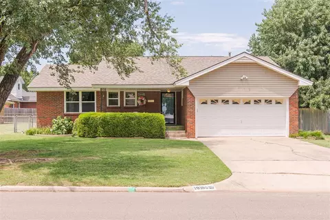 10105 Sunnymeade Pl, Oklahoma City, OK 73120