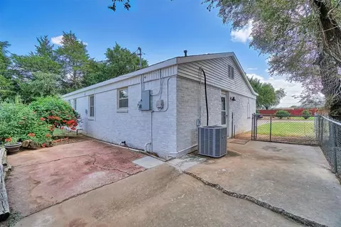1413 Dill St, Altus, OK 73521 photo 30