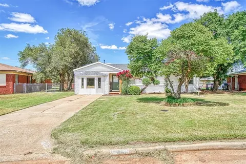 1413 Dill St, Altus, OK 73521
