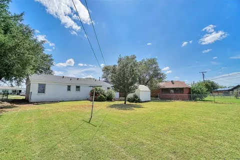 1413 Dill St, Altus, OK 73521 photo 32