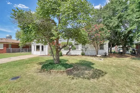 1413 Dill St, Altus, OK 73521 photo 4
