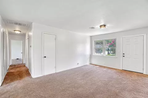 1413 Dill St, Altus, OK 73521 photo 6