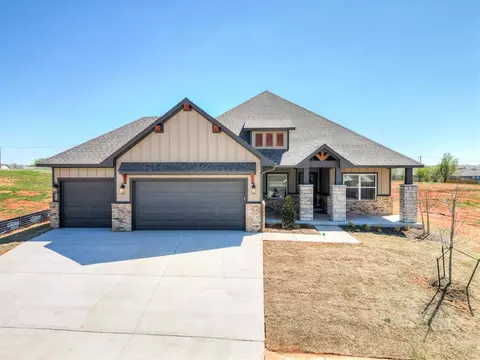 11628 NW 103rd St, Yukon, OK 73099