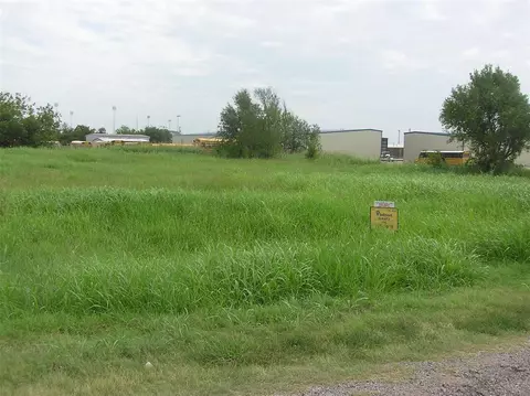 413 W Harrison Ave, Piedmont, OK 73078