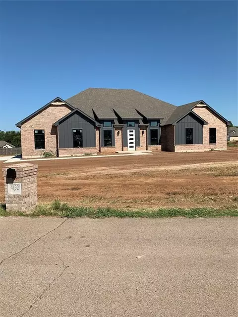 4132 Thunderhead Rd, Newcastle, OK 73065