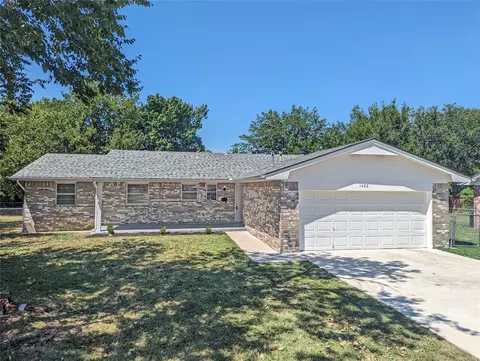 1422 Amhurst Ave, Norman, OK 73071