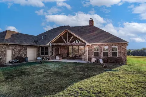 5219 S Red Rock Rd, Calumet, OK 73014