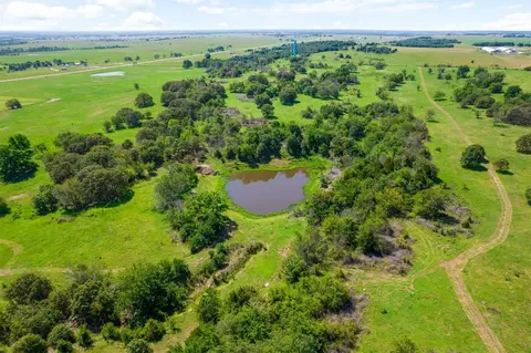 E 124 Road, Holdenville, OK 74848