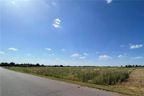 15241 SW 94th St, Mustang, OK 73064