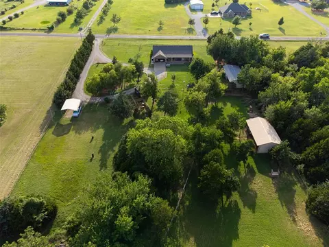 7200 Country Ln, Mustang, OK 73064