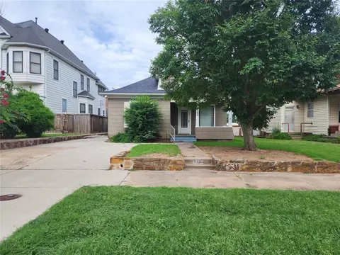 323 N Market Ave, Shawnee, OK 74801