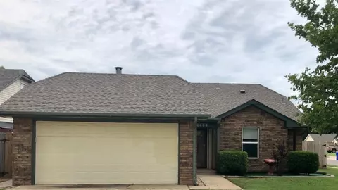 2300 Newman St, Norman, OK 73071