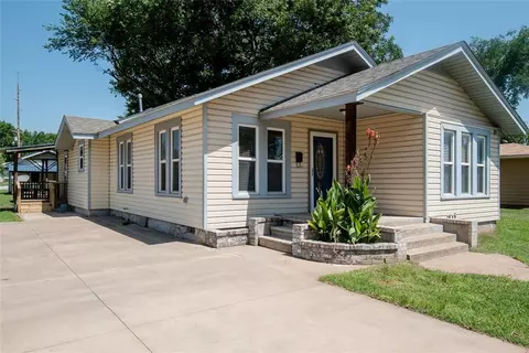727 E Grant St, Pauls Valley, OK 73075