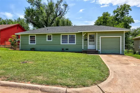 1018 S Holly Ln, Midwest City, OK 73110