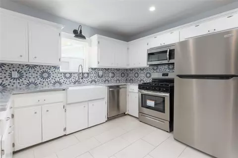 702 E Cherry St, Noble, OK 73068 photo 7