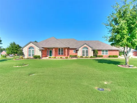212 E Ponderosa Dr, Tuttle, OK 73089
