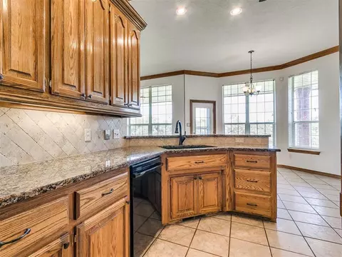 212 E Ponderosa Dr, Tuttle, OK 73089 photo 28