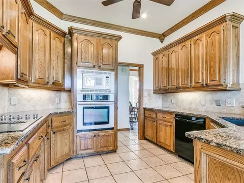 212 E Ponderosa Dr, Tuttle, OK 73089 photo 27