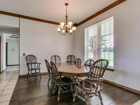 212 E Ponderosa Dr, Tuttle, OK 73089 photo 24