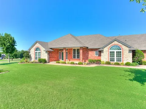 212 E Ponderosa Dr, Tuttle, OK 73089 photo 4