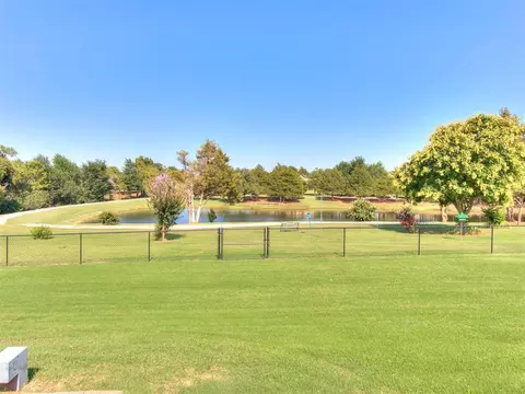 212 E Ponderosa Dr, Tuttle, OK 73089 photo 7