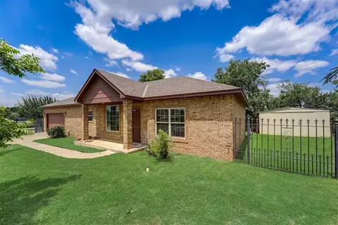 1225 Janeway Cir, Moore, OK 73160