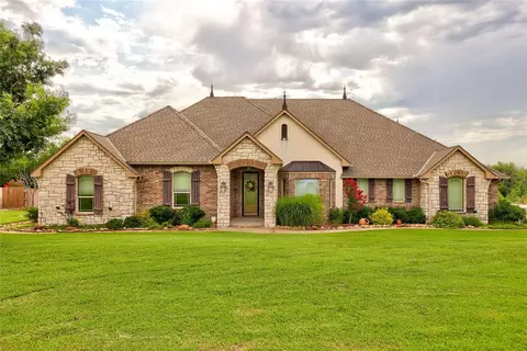 15200 Coral Creek Ln, Oklahoma City, OK 73165