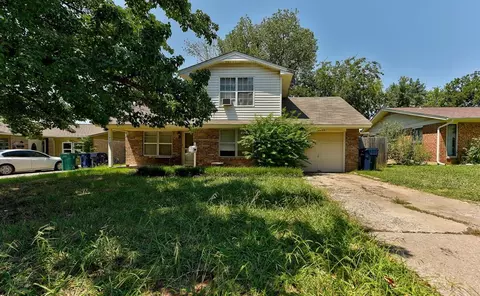 14009 Gateway Dr, Edmond, OK 73013